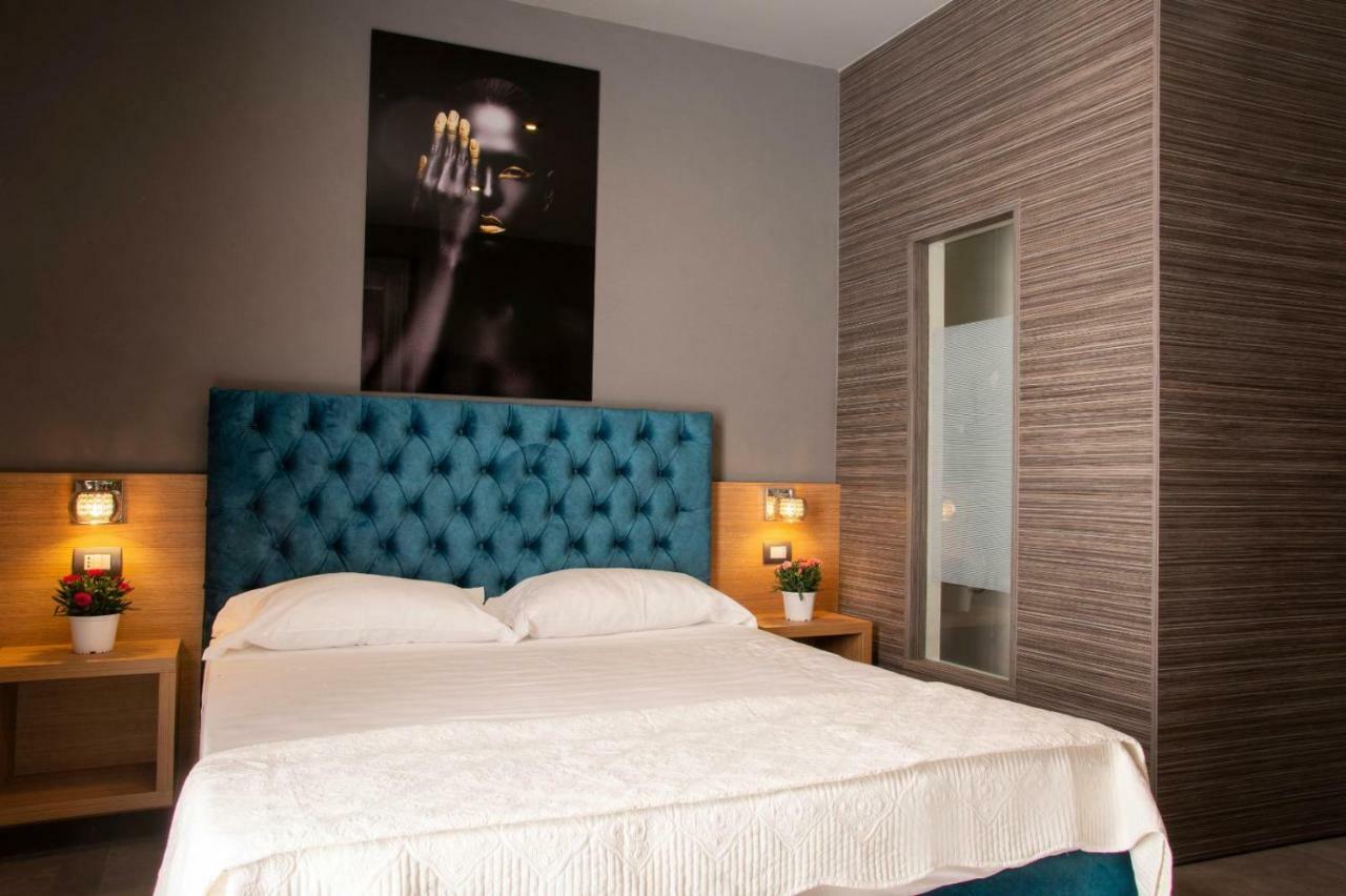 Umberto I° Suite & Spa Naples Exterior photo